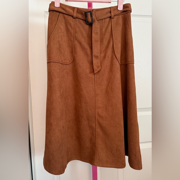 Allegra K Casual Faux Suede Pockets Stretch A-Line
Midi Skirt With Belt - Picture 5 of 8